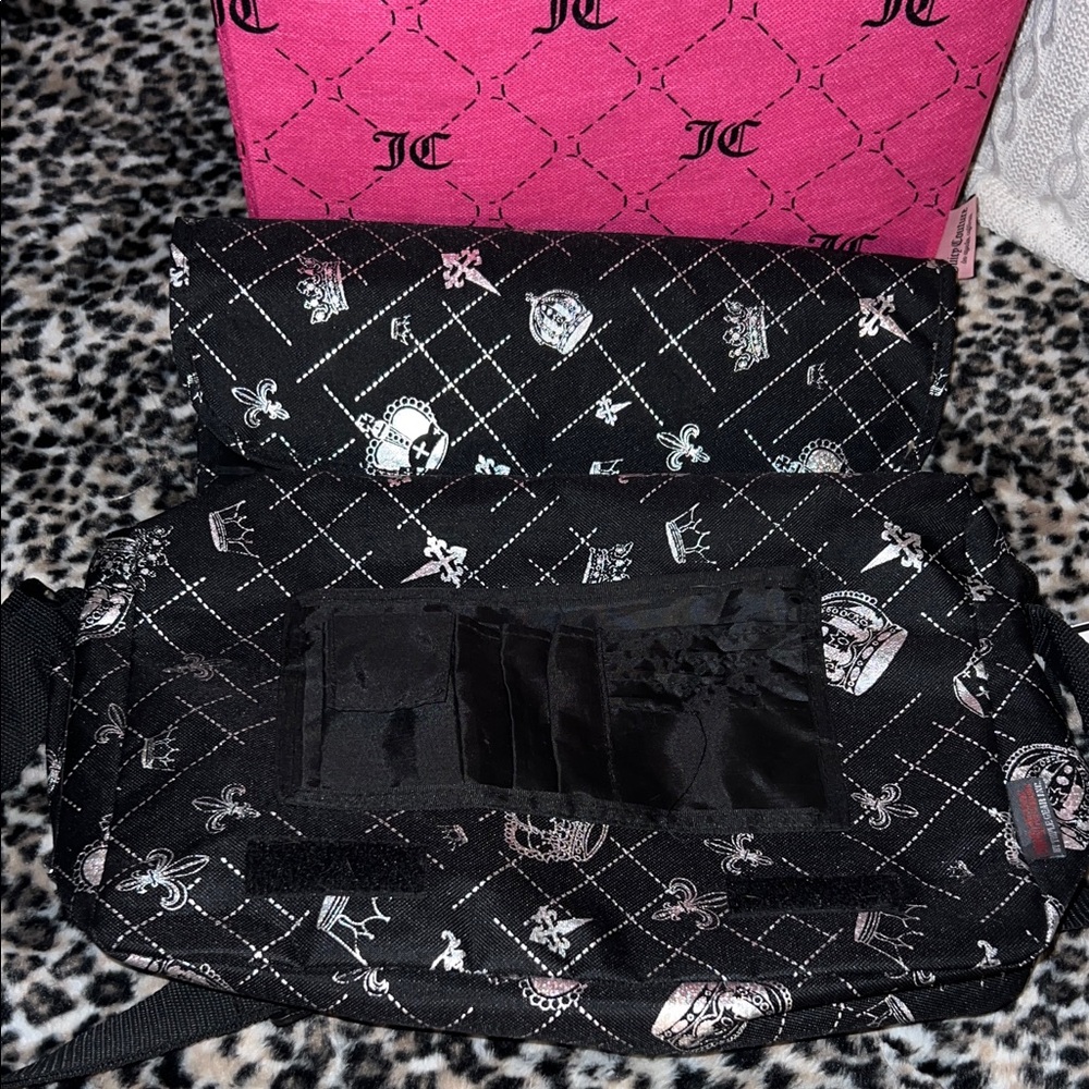 Chic Black and Silver Patterned Shoulder Bag